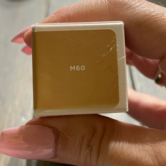 Bite Beauty Changemaker supercharged micellar foundation. M60 - Picture 5 of 5